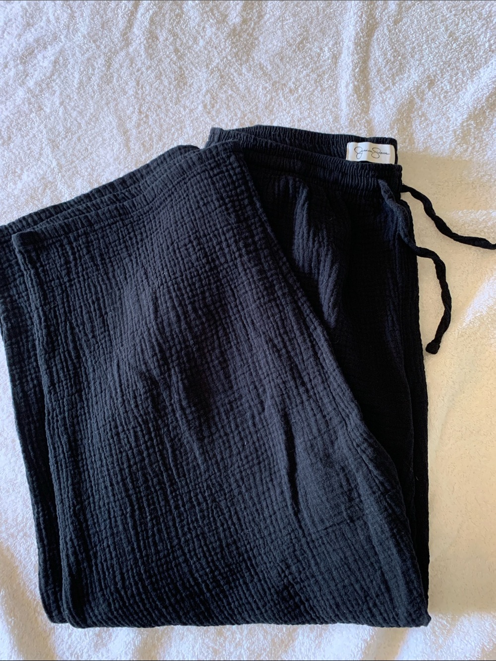 Jessica Simpson Women’s wide-leg Black Textured Drawstring Joggers